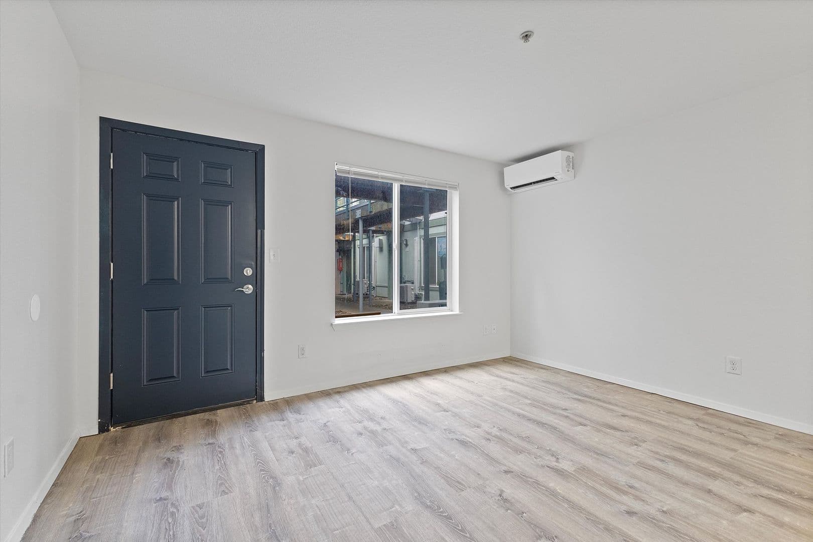 Portland Apartment: 12026 SE Ash St