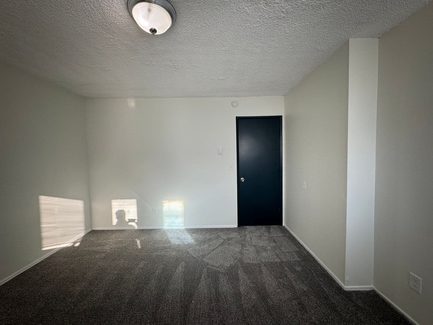 Portland Apartment: 10329 NE Prescott St.