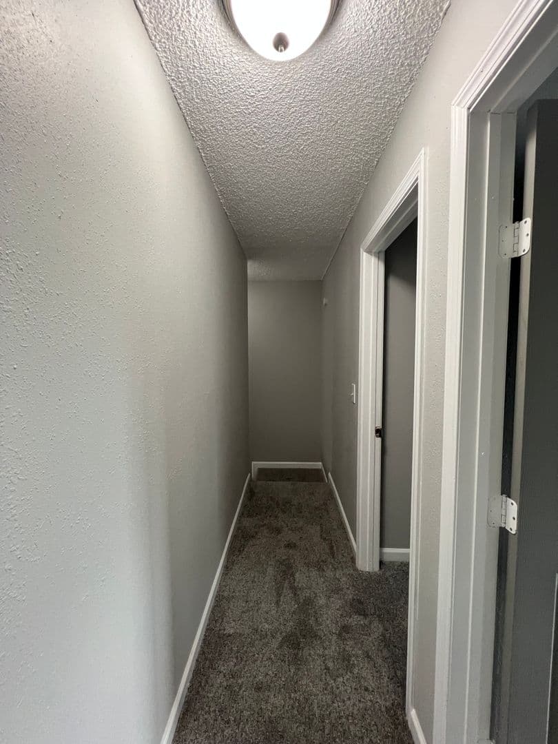 Portland Apartment: 10329 NE Prescott St.