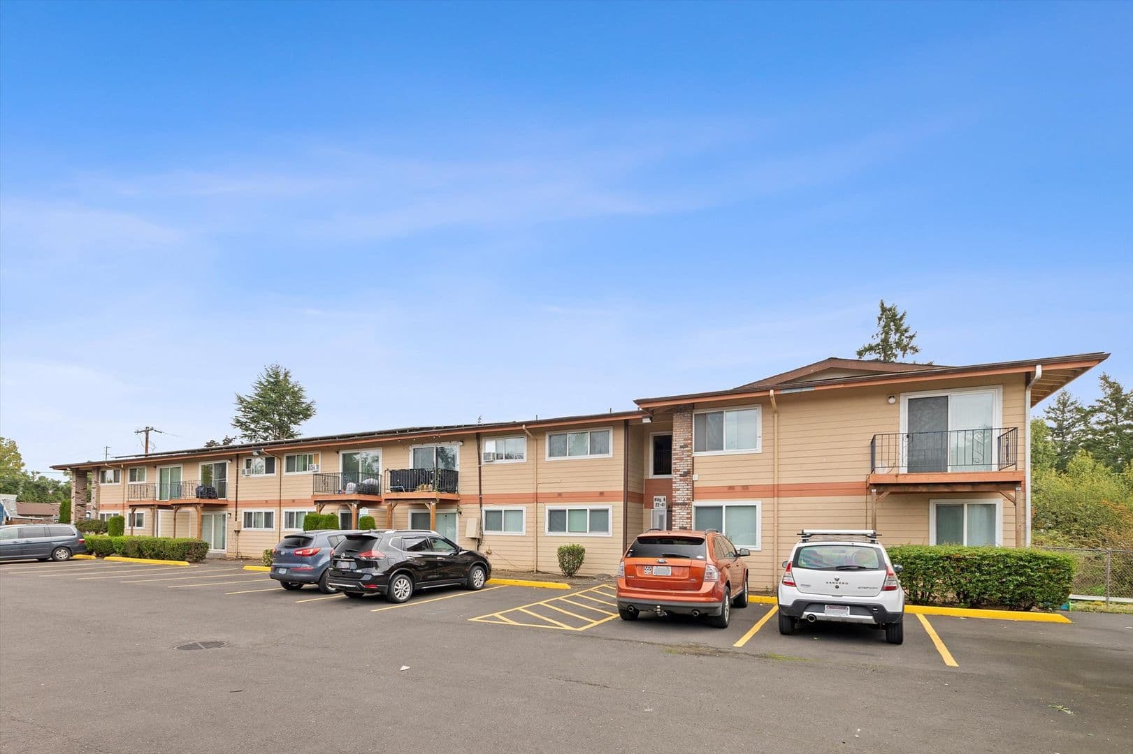 Portland Apartment: 16124 SE Alder St.