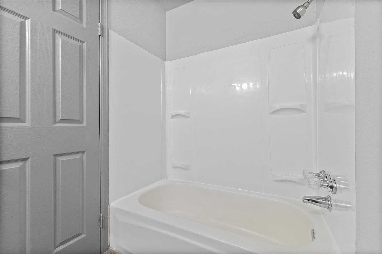 Portland Apartment: 635-741 SE 182nd
