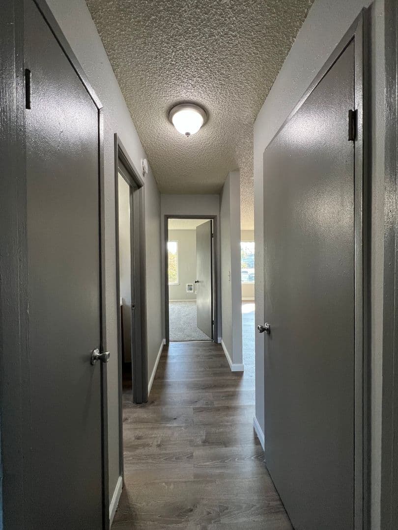 Portland Apartment: 635-741 SE 182nd