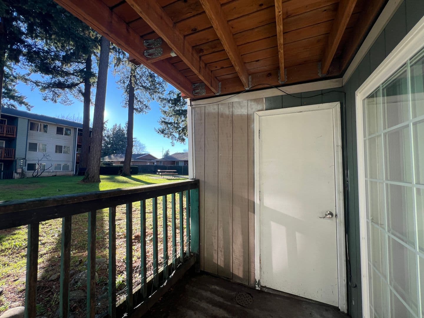 Portland Apartment: 17439 SE Stark St