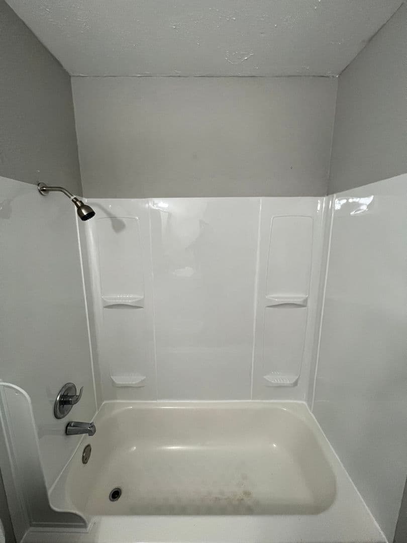 Portland Apartment: 10329 NE Prescott St.