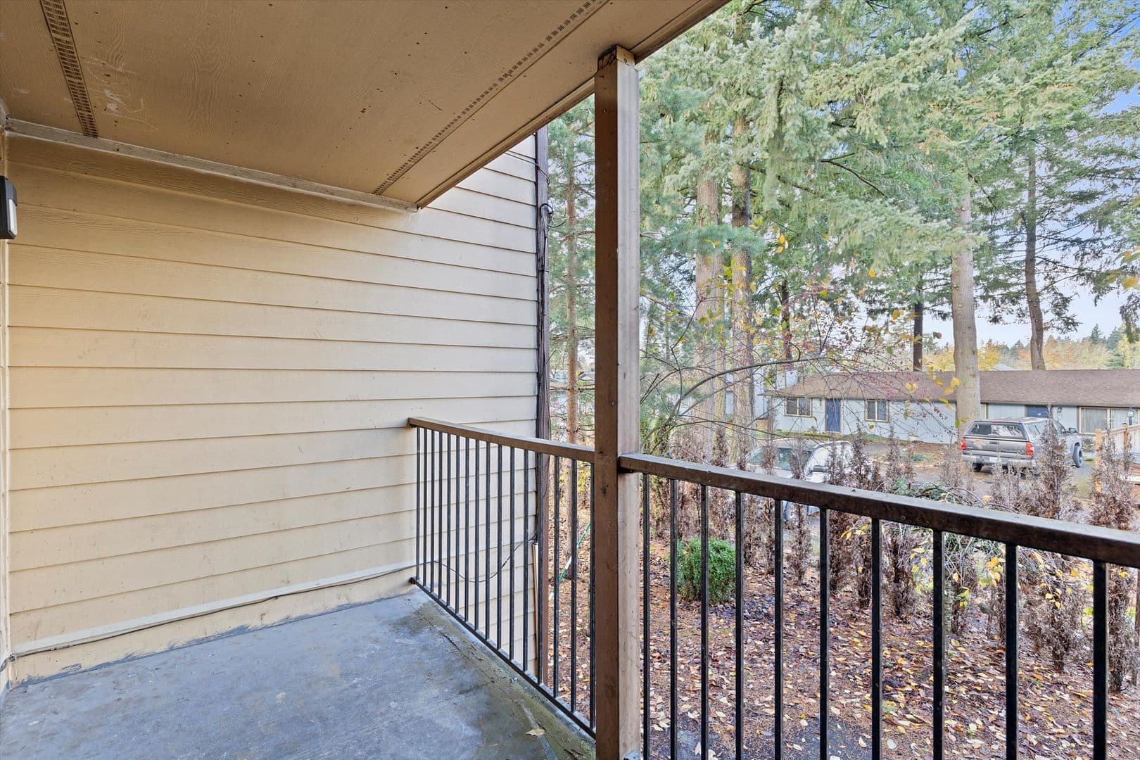 Portland Apartment: 13801-13865 SE Stark