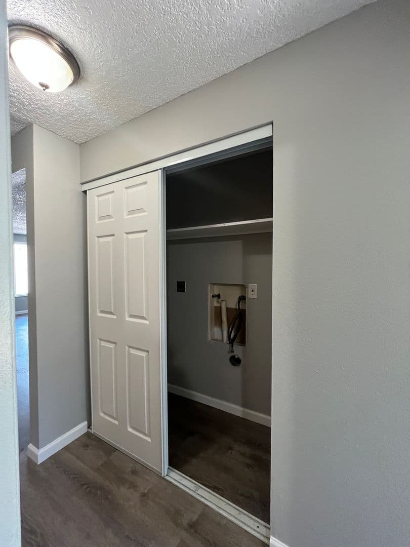 Portland Apartment: 14808-14932 E Burnside St.
