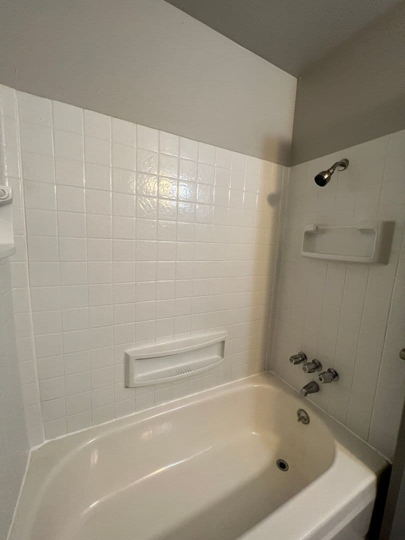 Portland Apartment: 16836 SE Stark St