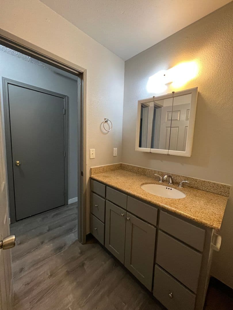 Portland Apartment: 16836 SE Stark St