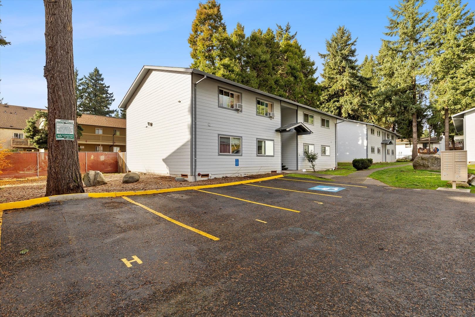 Portland Apartment: 15851-15881 E. Burnside St.