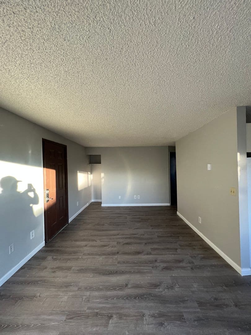 Portland Apartment: 203 SE 162nd