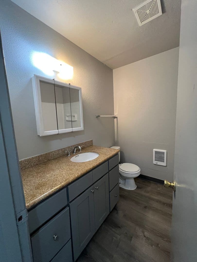 Portland Apartment: 16836 SE Stark St