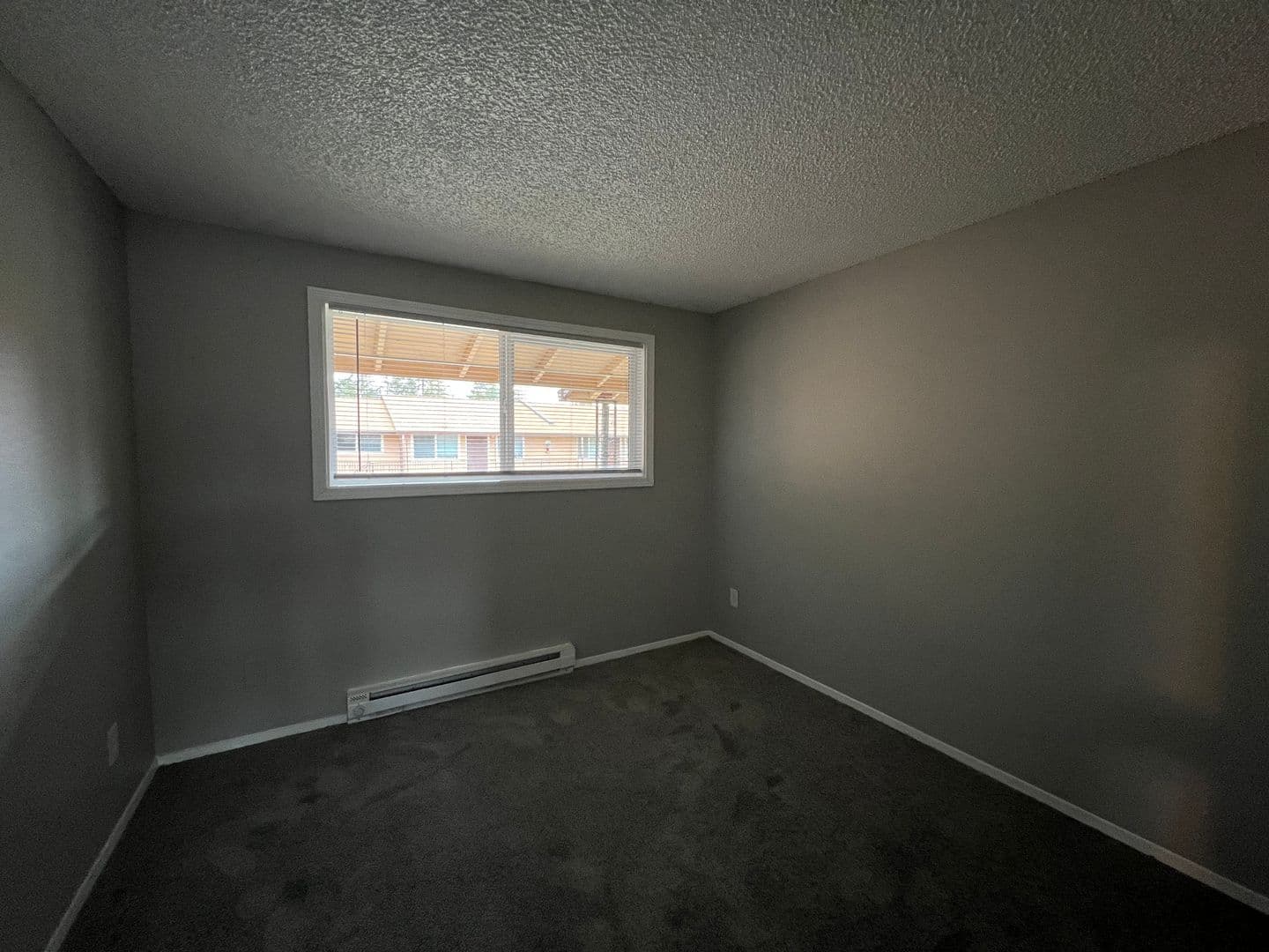 Portland Apartment: 203 SE 162nd