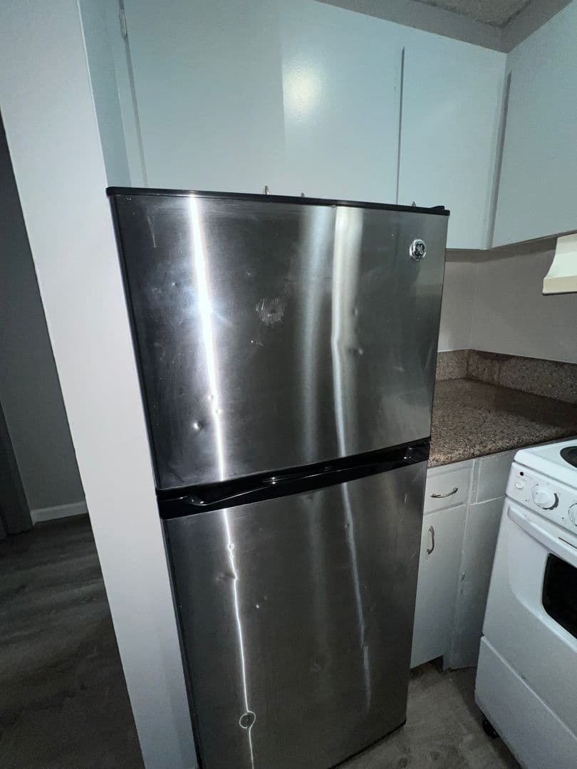 Portland Apartment: 746 SE 187th ave