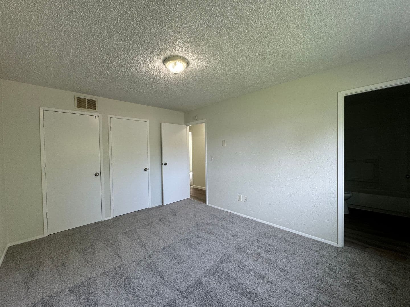 Portland Apartment: 912 NE 91st/924 NE 91st