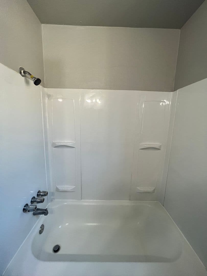 Portland Apartment: 635-741 SE 182nd