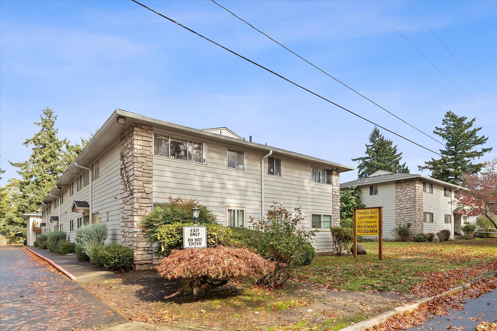 Portland Apartment: 10325 NE Hancock St.