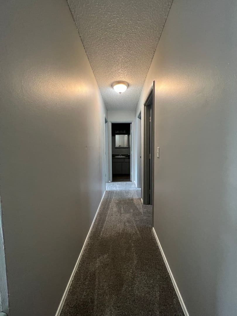 Portland Apartment: 10329 NE Prescott St.