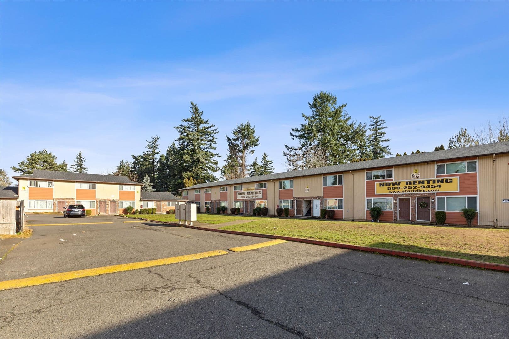 Portland Apartment: 878 SE 187th