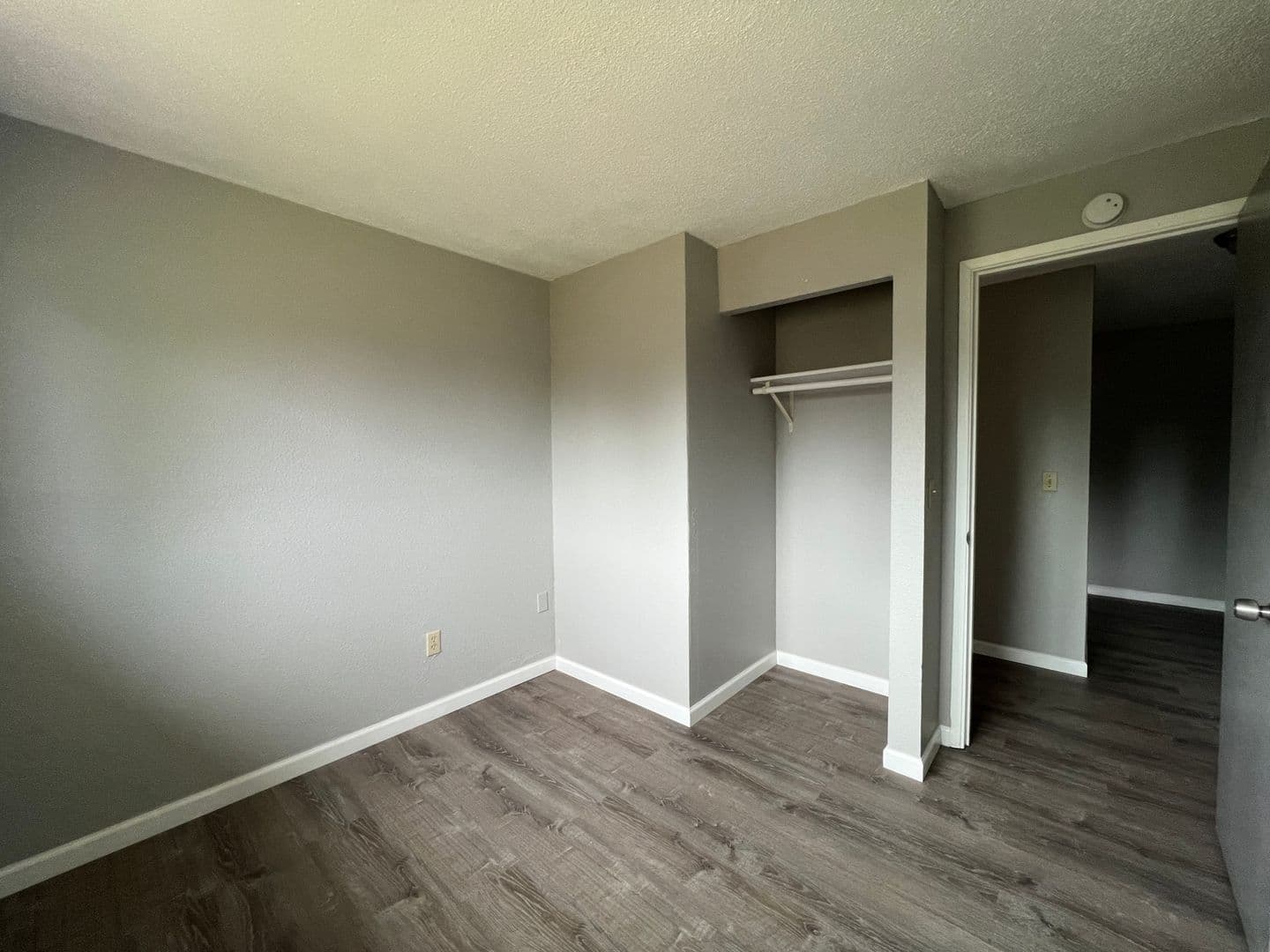 Portland Apartment: 16000 SE Alder St.