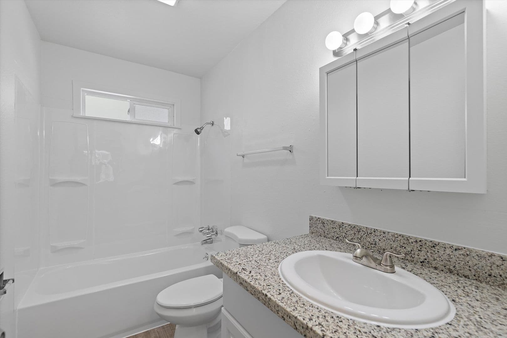 Portland Apartment: 13116 SE Powell Boulevard