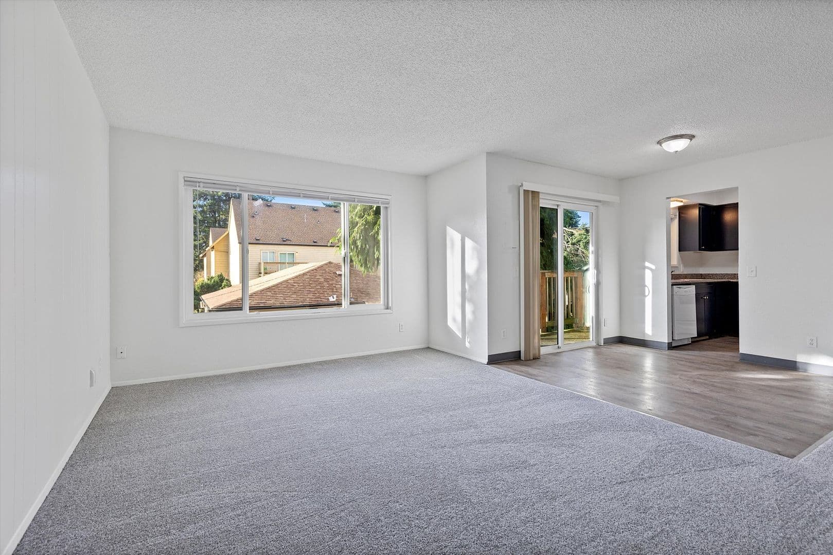 Portland Apartment: 15851-15881 E. Burnside St.