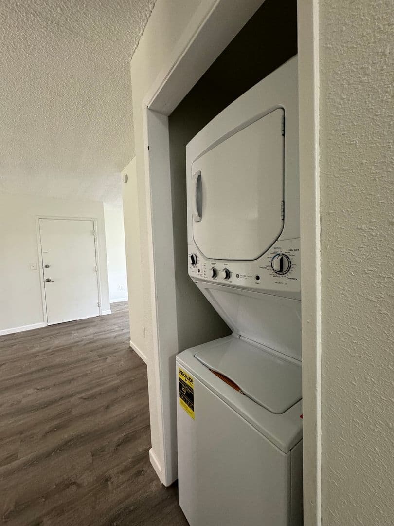Portland Apartment: 912 NE 91st/924 NE 91st