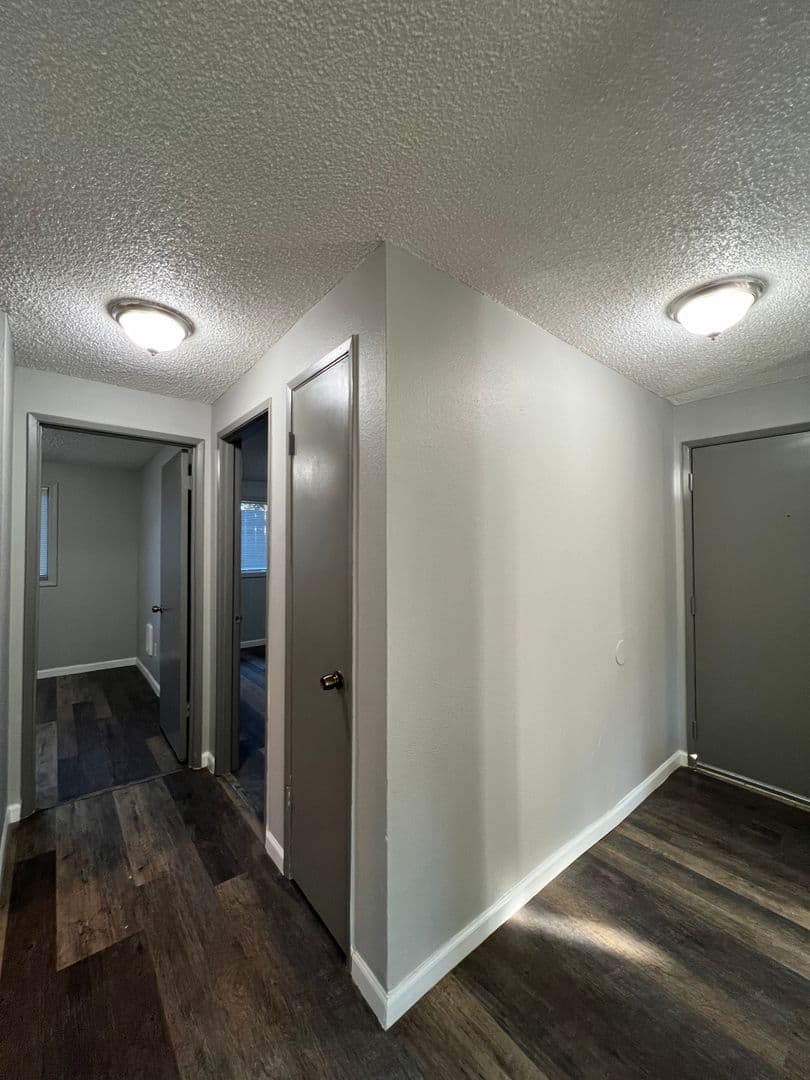 Portland Apartment: 17439 SE Stark St