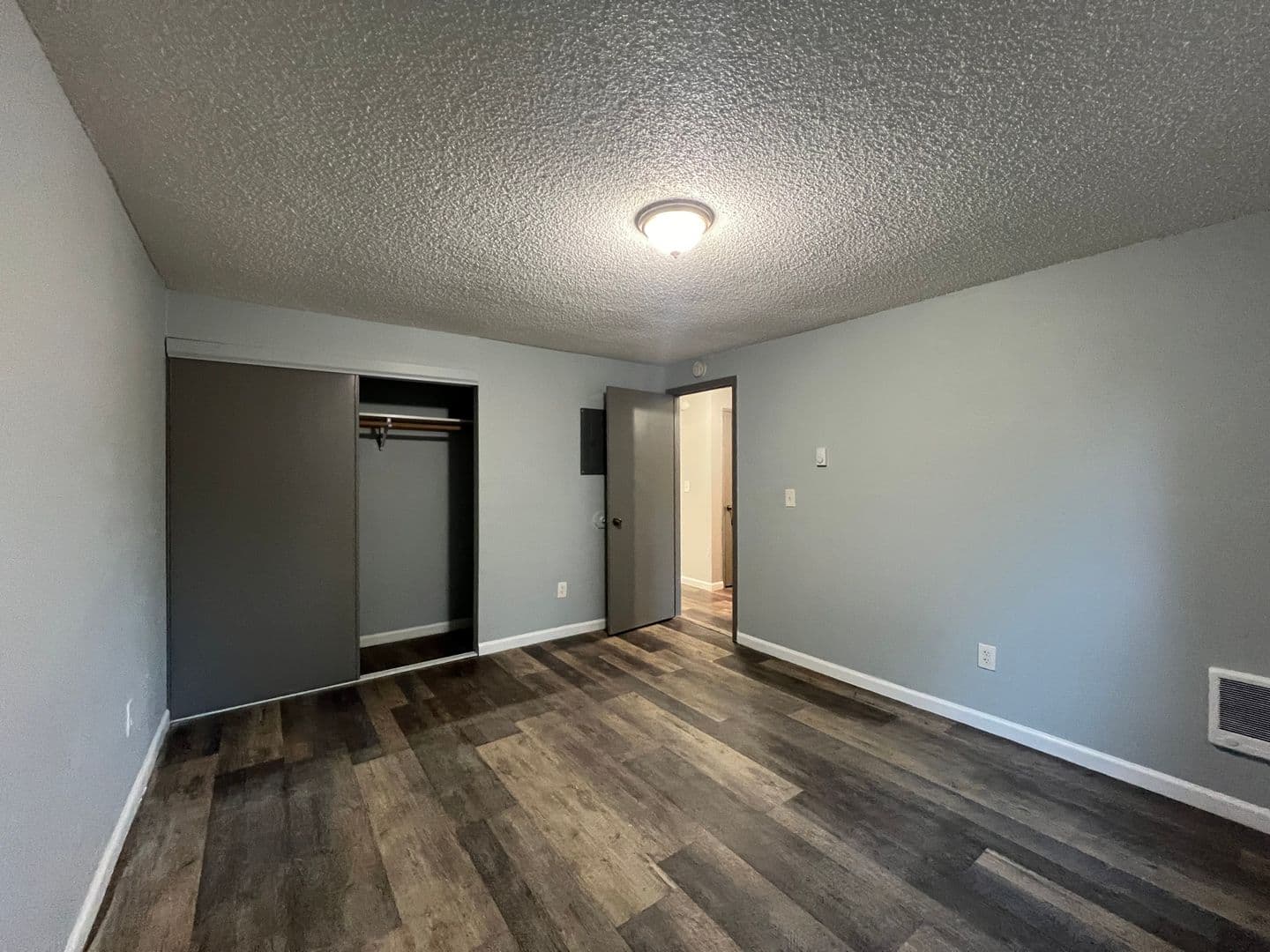 Portland Apartment: 17439 SE Stark St