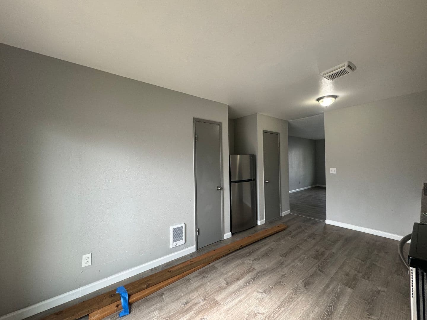 Portland Apartment: 16836 SE Stark St