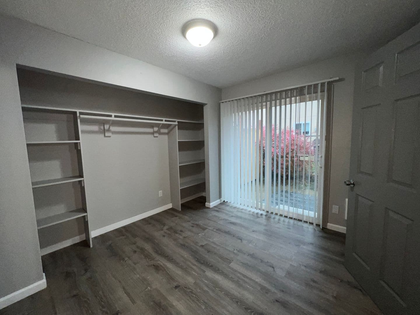 Portland Apartment: 746 SE 187th ave