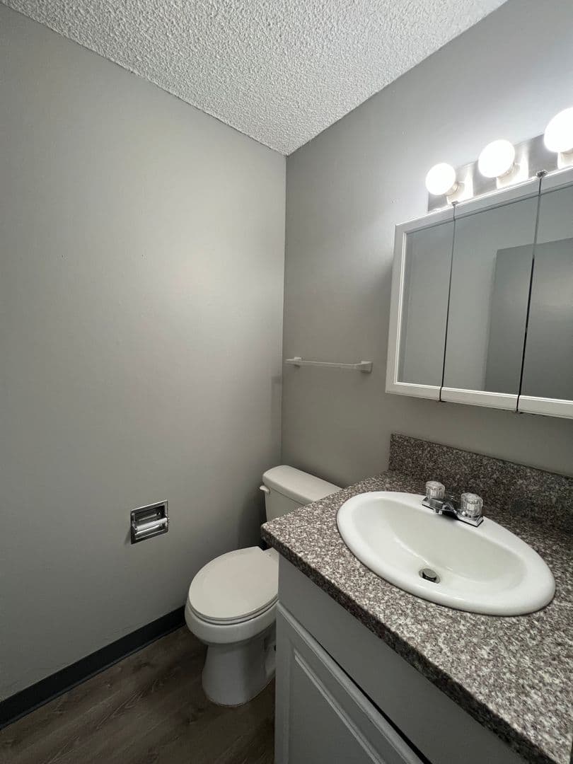 Portland Apartment: 10329 NE Prescott St.