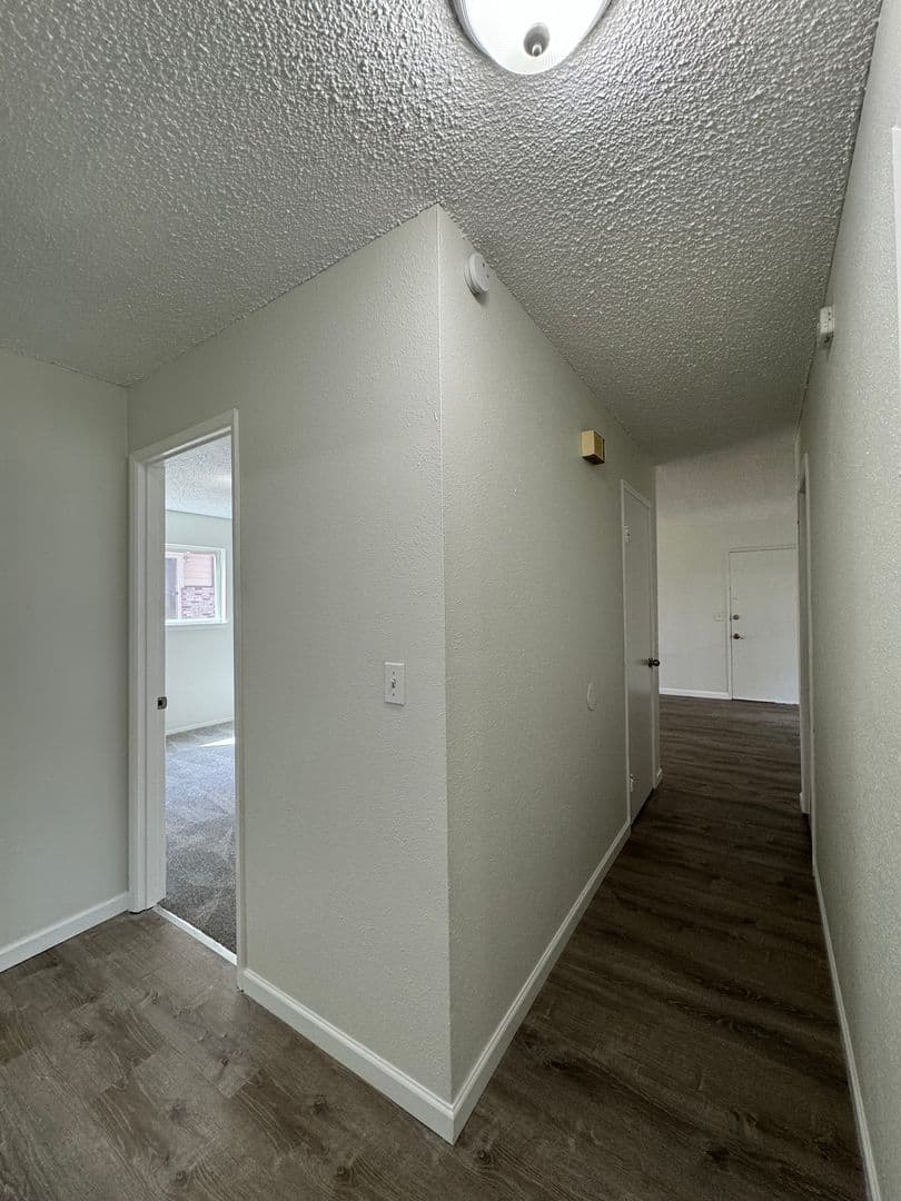 Portland Apartment: 912 NE 91st/924 NE 91st