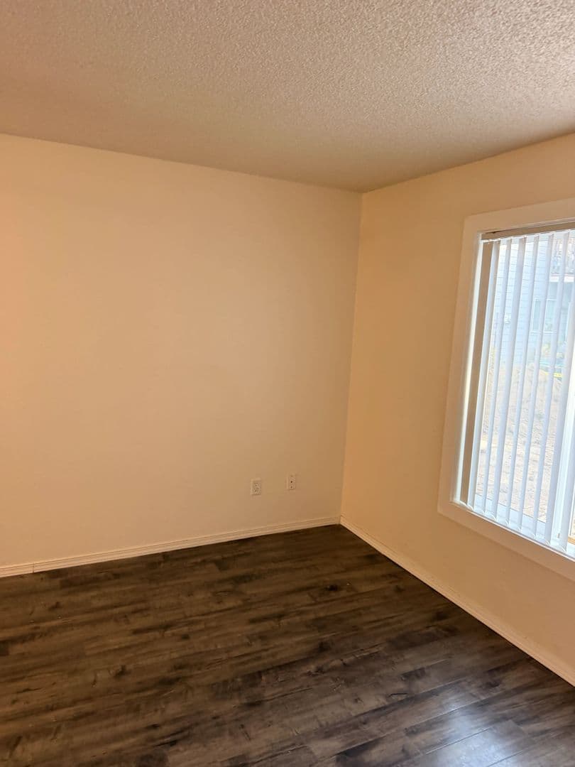 Portland Apartment: 16300 & 16400 E. Burnside St.
