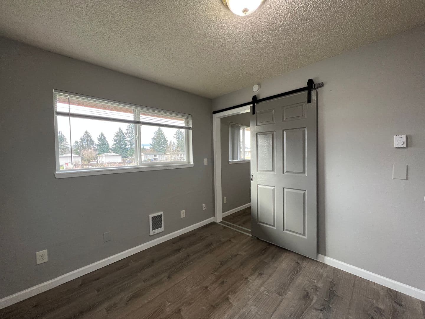 Portland Apartment: 16124 SE Alder St.
