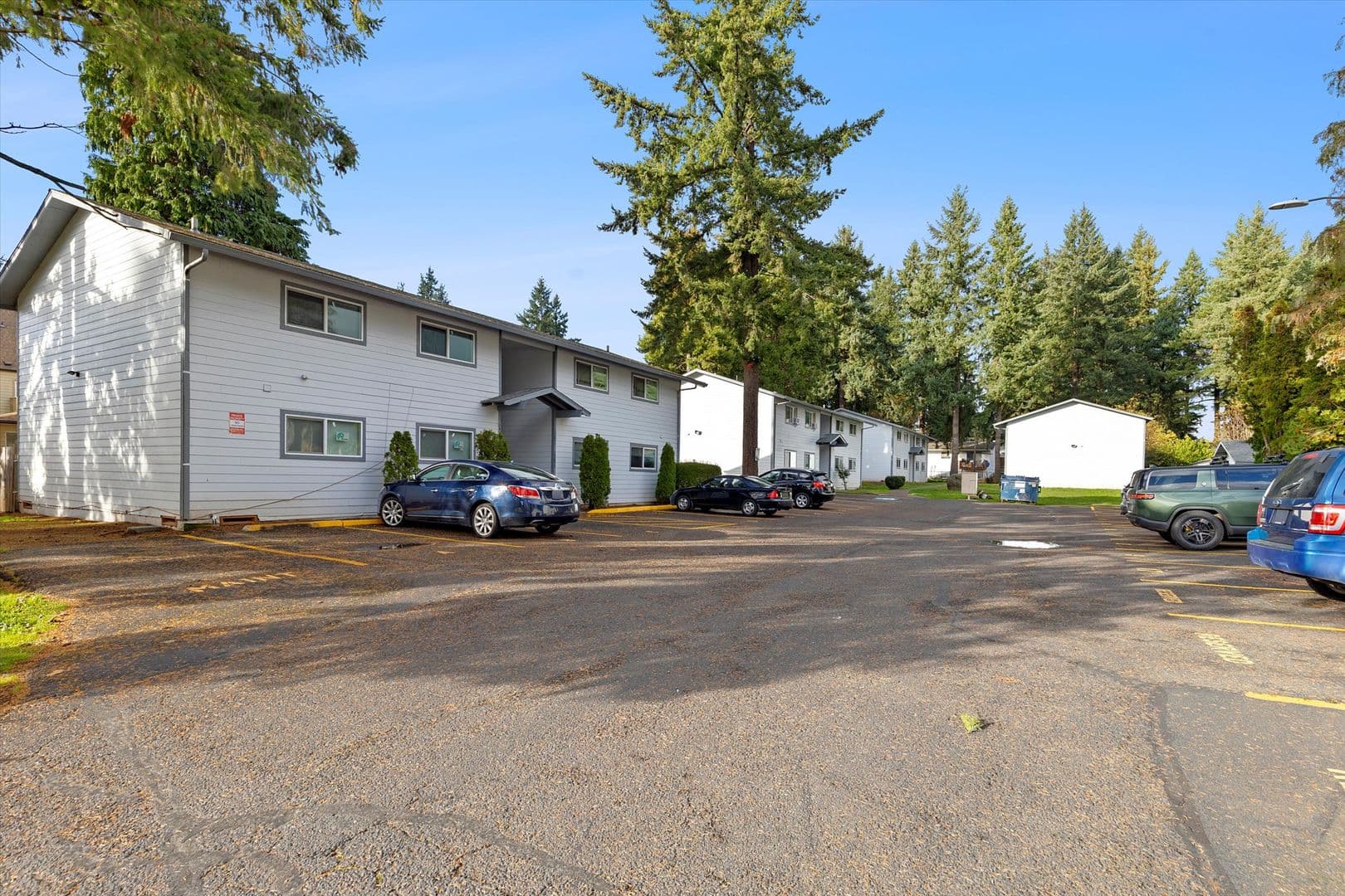 Portland Apartment: 15851-15881 E. Burnside St.