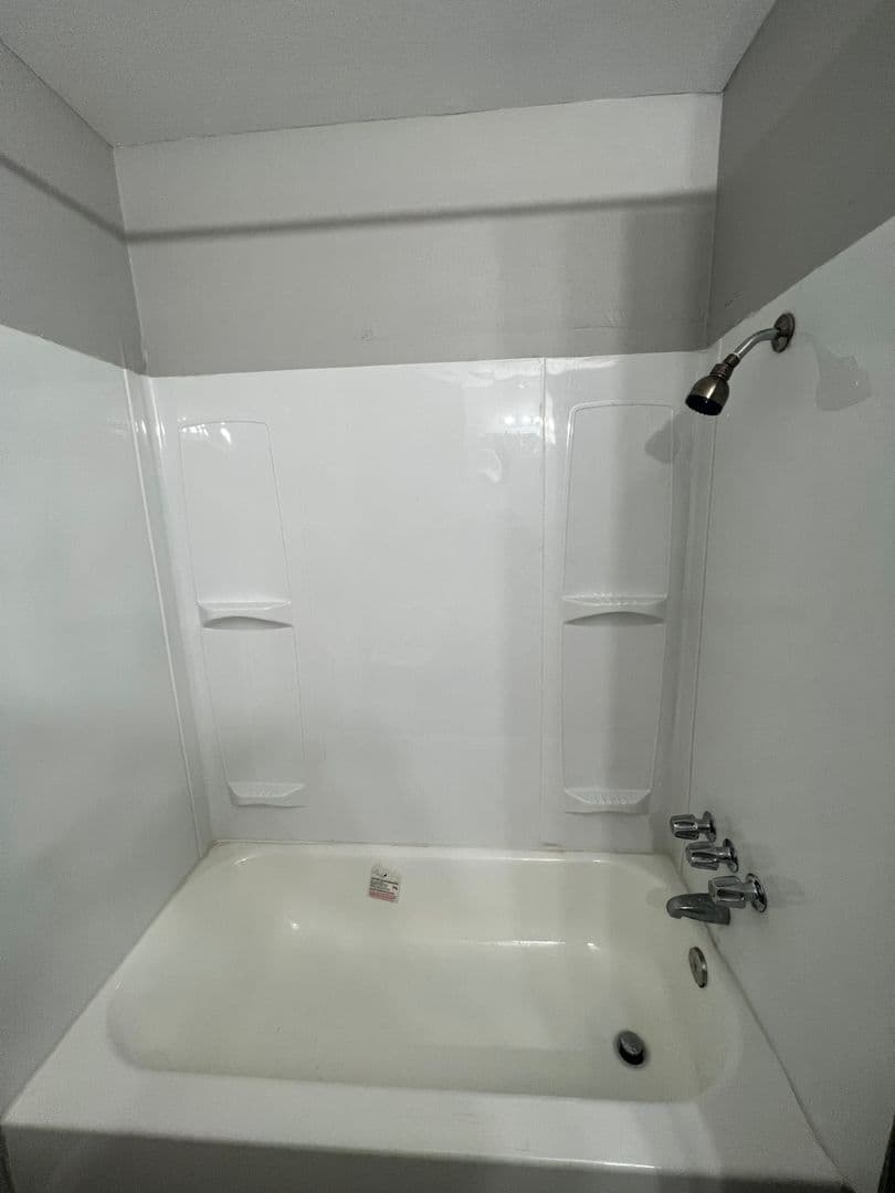 Portland Apartment: 14808-14932 E Burnside St.
