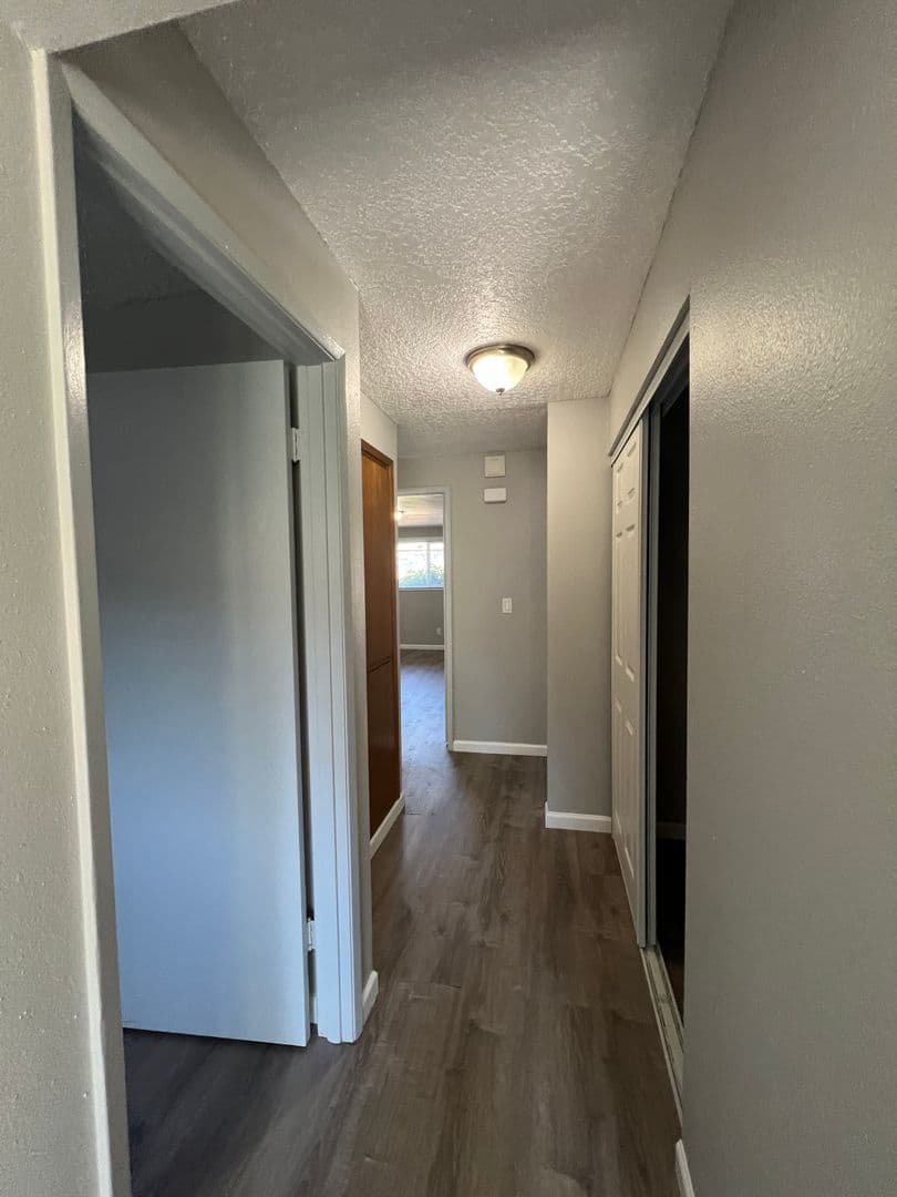 Portland Apartment: 14808-14932 E Burnside St.