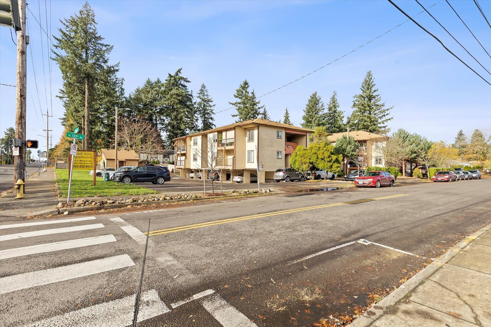 Portland Apartment: 13801-13865 SE Stark