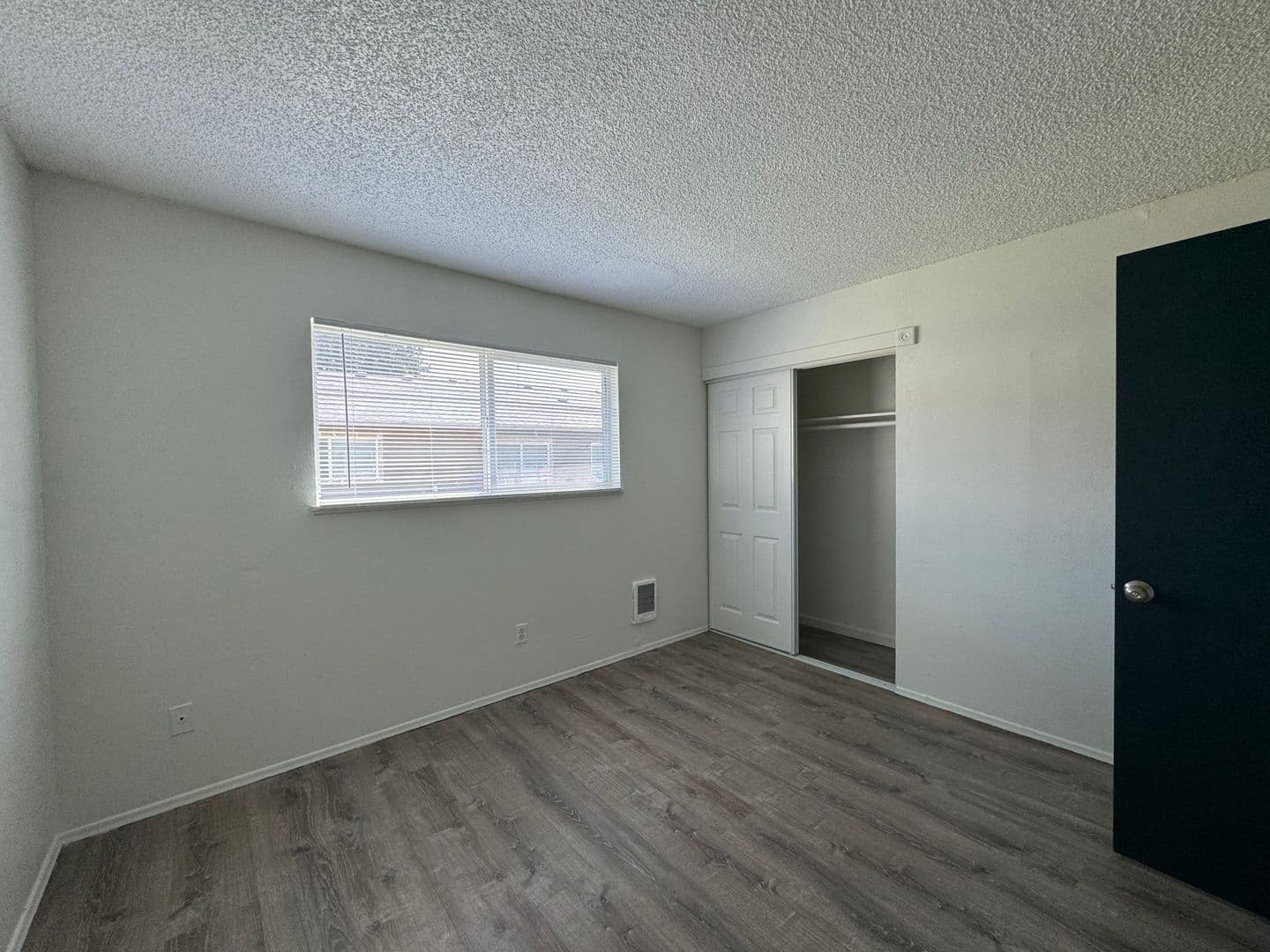 Portland Apartment: 635-741 SE 182nd