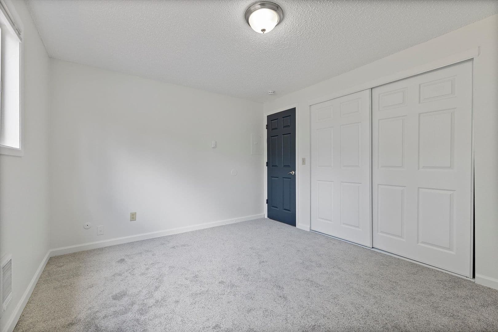 Portland Apartment: 10325 NE Hancock St.