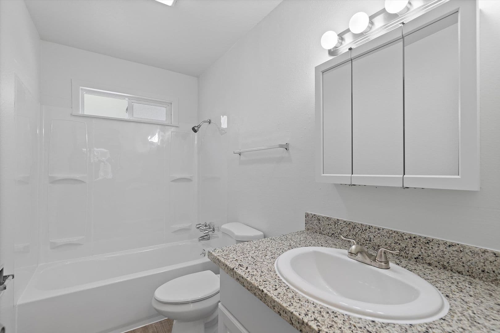 Portland Apartment: 13116 SE Powell Boulevard