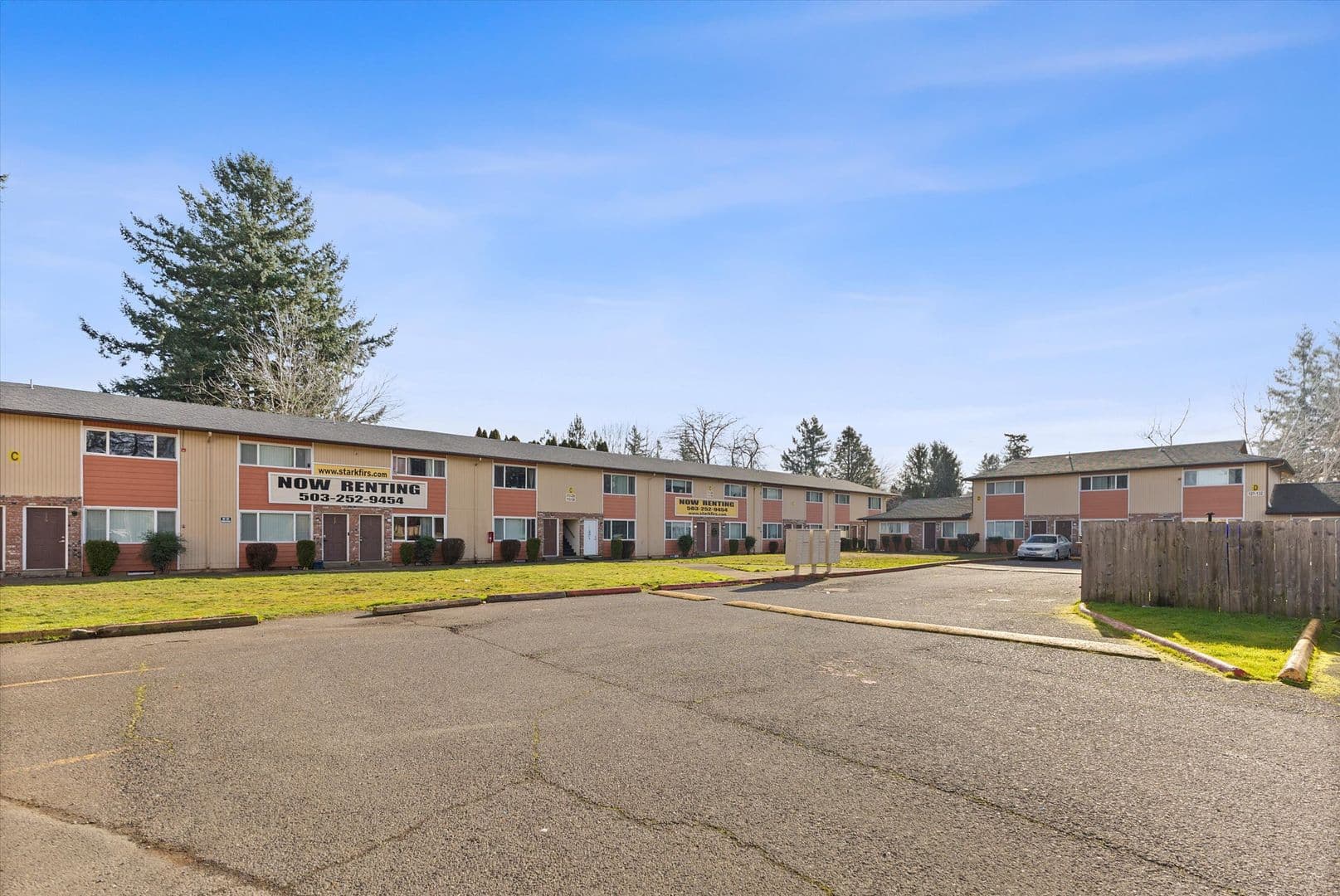 Portland Apartment: 878 SE 187th