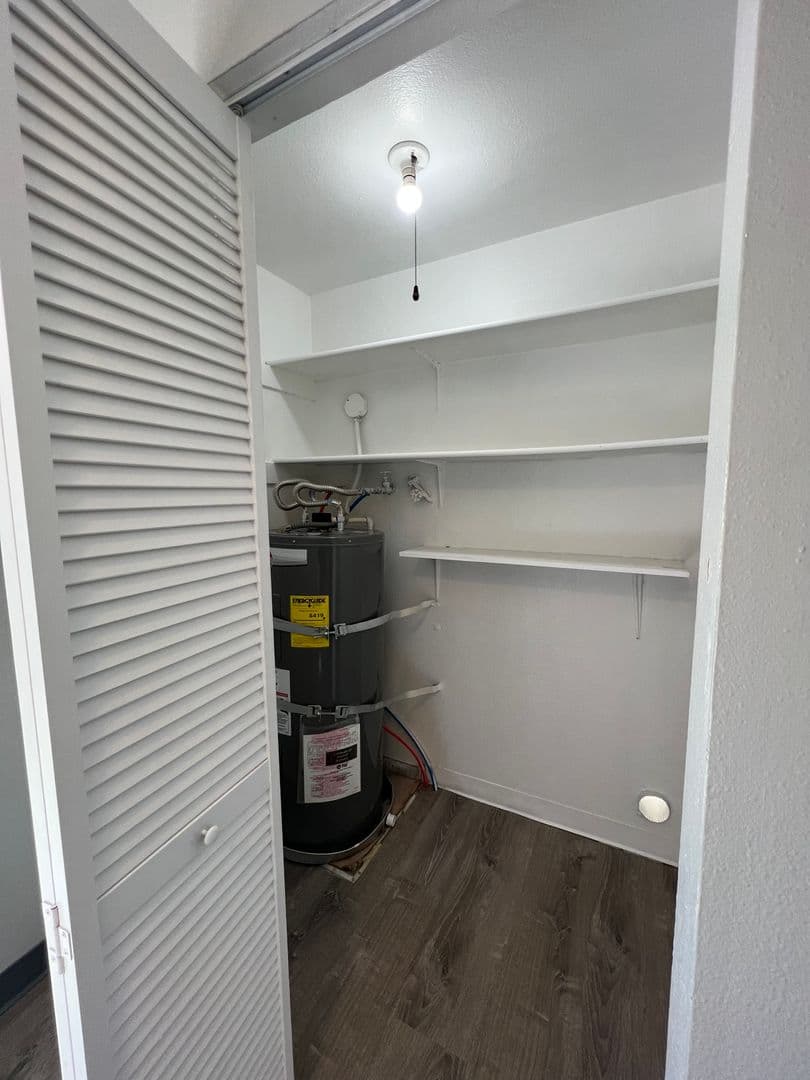 Portland Apartment: 720 SE 187th