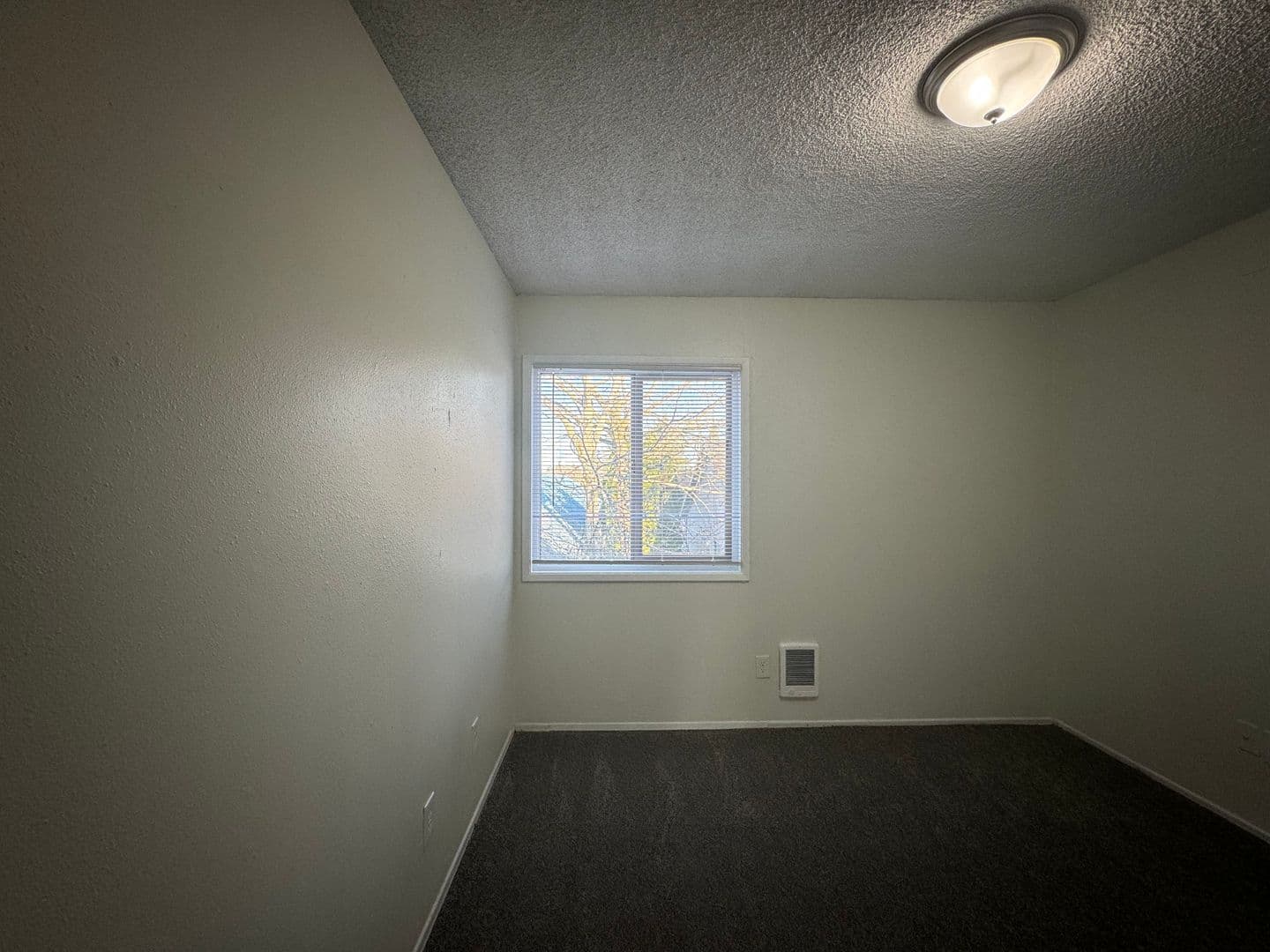 Portland Apartment: 10329 NE Prescott St.