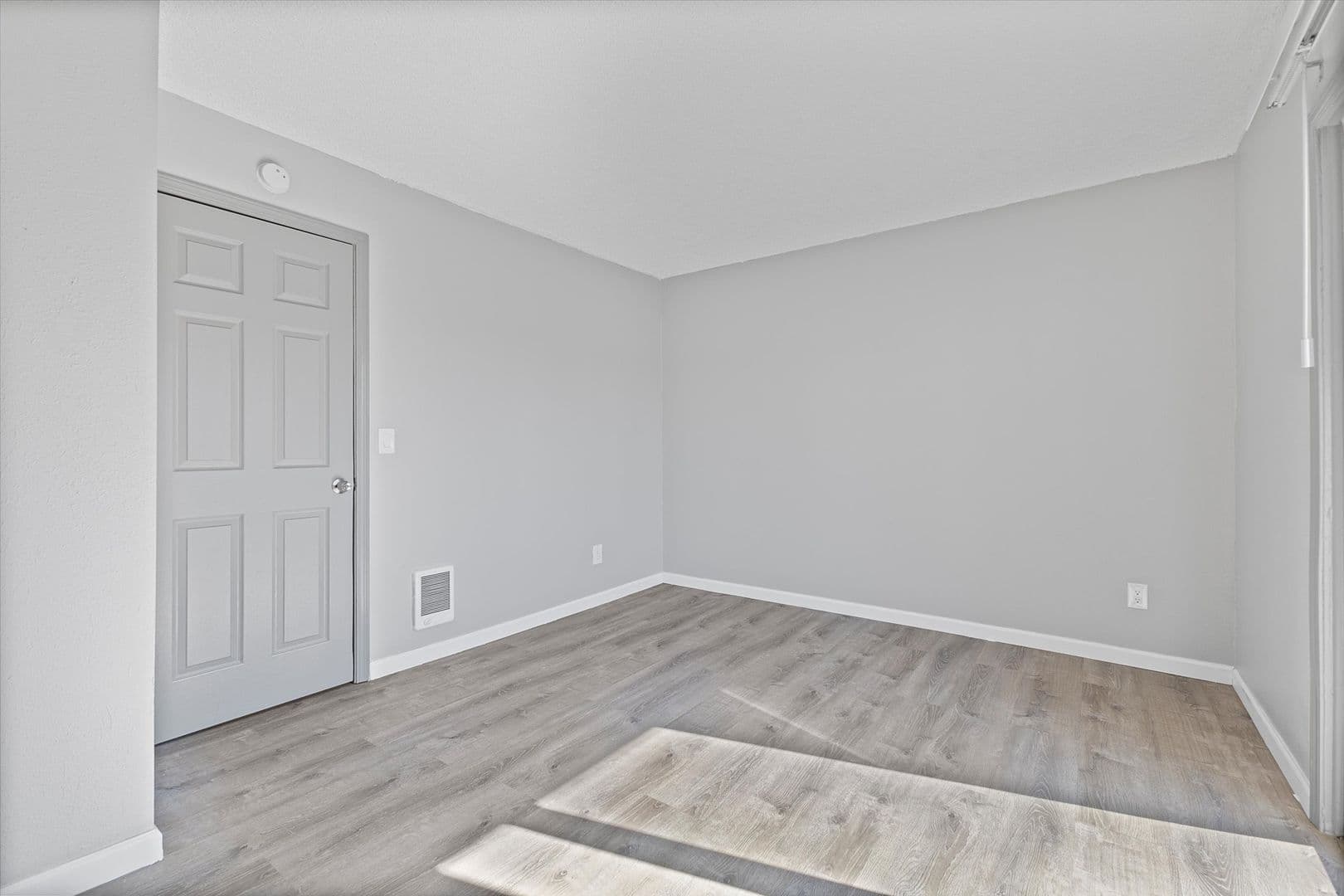 Portland Apartment: 635-741 SE 182nd