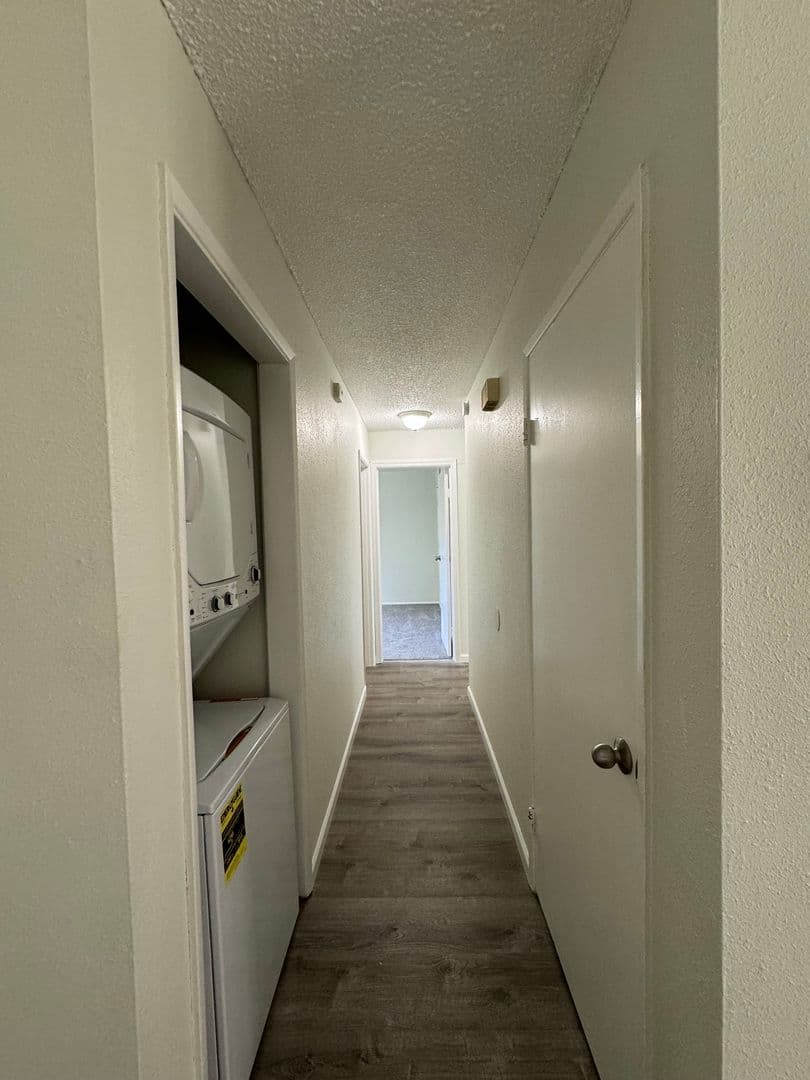 Portland Apartment: 912 NE 91st/924 NE 91st