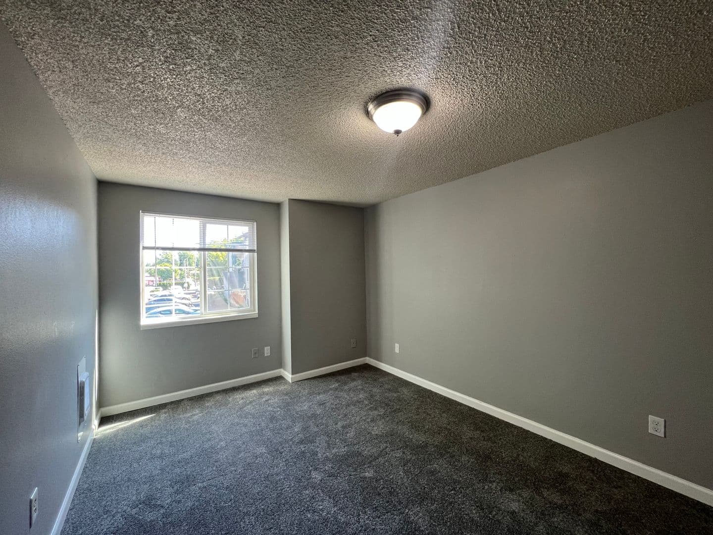 Portland Apartment: 17439 SE Stark St