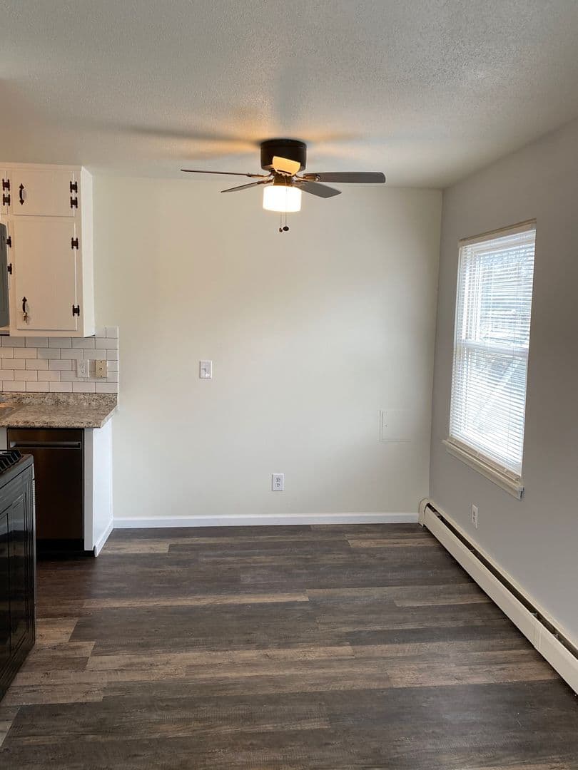 Minneapolis Apartment: 3200 Emerson Ave S