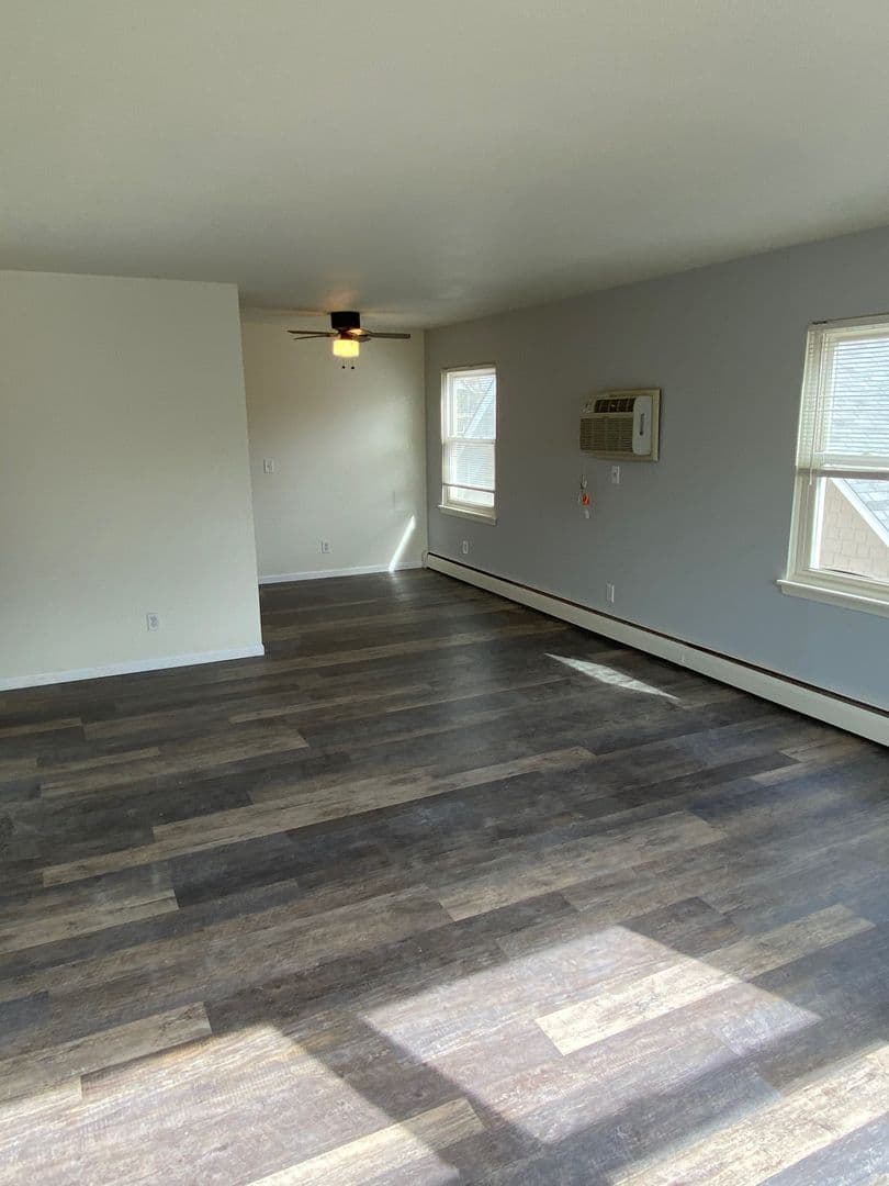Minneapolis Apartment: 3200 Emerson Ave S