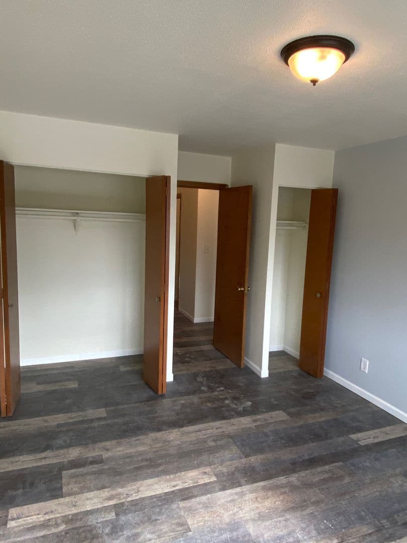 Minneapolis Apartment: 3200 Emerson Ave S